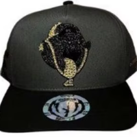 Casquette de baseball de luxe en daim intégral, style streetwear, avec épingles métalliques, patch en cuir, strass en cristal et logo brodé florentin personnalisé