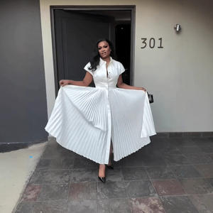 Boutique all'ingrosso 2025 autunno nuovo stile alla moda con risvolto a vita alta dimagrante abito da <span class=keywords><strong>donna</strong></span> a maniche corte - Product Image 1