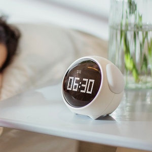 Réveil intelligent LED créatif en plastique avec pixels <span class=keywords><strong>emoji</strong></span> pour étudiants, veilleuse numérique avec thermomètre - Product Image 3