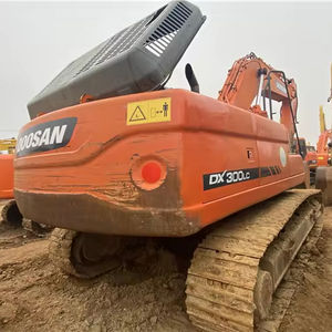 Excavatrice DX300 d'occasion Doosan de marque coréenne célèbre en vente, excavatrice Doosan DX300 d'occasion à bas prix en bon état - Product Image 2