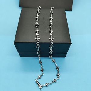 도매 CH S925 마크 앵커 레터 크로스 플라워 남성용 목걸이 유럽 및 미국 빈티지 스타일 - Product Image 5