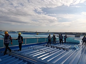 Ouvreur automatique de conception moderne pour la fenêtre de ventilation Feuille de soleil en <span class=keywords><strong>polycarbonate</strong></span> à <span class=keywords><strong>prix</strong></span> d'usine améliore l'efficacité des serres - Product Image 5