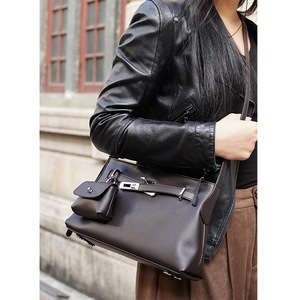 Bolso de Mano Exquisito de Diseño Novedoso para Primavera 2026, Bolso Bandolera Casual de Cuero de Alta Calidad para Mujer con Cierre de Cremallera y Hebilla para Uso Diario - Product Image 3
