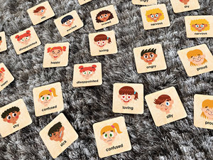 Tùy Chỉnh Montessori Bằng Gỗ Cảm Xúc Trò Chơi Bộ Nhớ Thẻ Học Tập Cảm Xúc Trò Chơi Cho Trẻ Mới Biết Đi Giáo Dục Gỗ Mầm Non Đồ Chơi Trẻ Em - Product Image 4