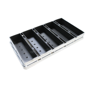 Juego de bandejas para pan de aluminio corrugado de 4 correas de tamaño personalizado con tapa Caja de tostadas de metal antiadherente - Product Image 4