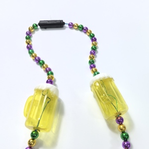 Collier <span class=keywords><strong>Mini</strong></span> Chope à Bière Lumineuse <span class=keywords><strong>LED</strong></span> Personnalisé en Gros, Perles Électroplaquées, Idéal pour les Décorations de Fêtes de Noël et de Carnaval - Product Image 3