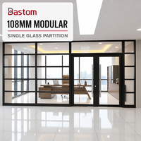 Cloison modulaire en aluminium 4-en-1 de 108 mm à simple vitrage pour centres de formation, centres commerciaux modernes et bureaux