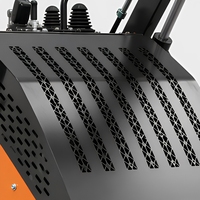 Mini-chargeuse sur chenilles diesel, capacité nominale 300 kg, max 400 kg, hauteur de levage 1680 mm, largeur de godet 1050 mm, godet de 0,1 m³