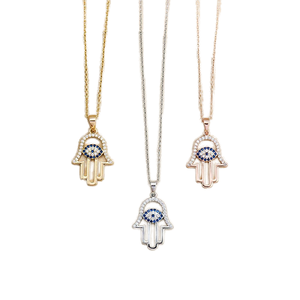Collier Pendentif Main de Fatma en Argent 925 Plaqué Platine, Tendance et Romantique, avec Breloques Mains de Fatma et Mauvais Œil, Moissanite - Product Image 1