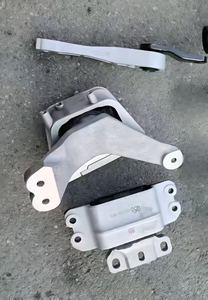 Soporte de motor de piezas de automóvil de proveedor de fábrica para <span class=keywords><strong>GOLF</strong></span> <span class=keywords><strong>MK2</strong></span> Mk4 mk6 <span class=keywords><strong>GTI</strong></span> mk71.4t 5 <span class=keywords><strong>Golf</strong></span> R r32 7R 4tdi 51.9tdi - Product Image 1