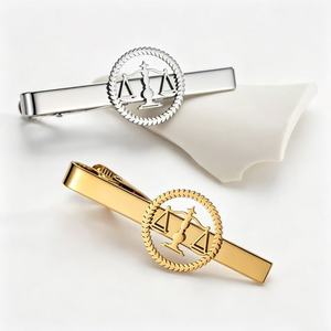 Fermacravatta con design a croce e angelo in metallo oro e argento, stile bilancia della giustizia, per abito da uomo, fermacravatta, regalo gioiello - Product Image 1