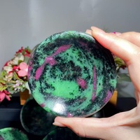 Vente en gros de pierres précieuses naturelles : Zoisite rubis, bol rond, cristal sculpté réactif aux UV pour la guérison et la décoration intérieure
