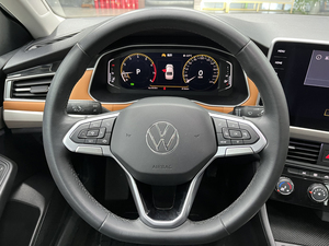 Volkswagen Bora 2022 200TSI DSG Edición PRO de Conducción Inteligente, Volante a la Izquierda, Gasolina, Sedán Usado - Product Image 2