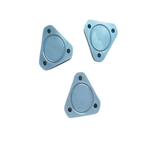 ขายึดอะลูมิเนียมกลึง CNC รูปทรงสามเหลี่ยมพร้อมรูตรงกลางเป็นวงกลม - Product Image 5