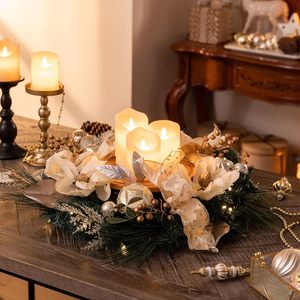 Guirlande <span class=keywords><strong>de</strong></span> <span class=keywords><strong>Noël</strong></span> pré-éclairée Valery Madelyn <span class=keywords><strong>de</strong></span> 24 pouces, blanche et dorée, avec magnolias et boules <span class=keywords><strong>de</strong></span> <span class=keywords><strong>Noël</strong></span>, pour montage sur porte, décoration extérieure - Product Image 3