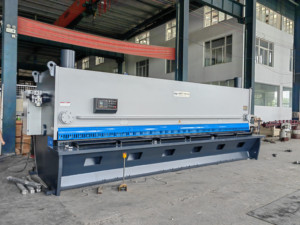 Tự động 12x6000 nhanh thủy lực thép tấm Máy cắt tấm sắt máy cắt với máy bơm và bánh răng thành phần cốt lõi - Product Image 2