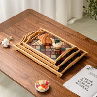 Plateau rectangulaire en bambou avec pieds de support surélevés, base imprimée jet d'encre style bohème, plateau de service décoratif pour table à manger et café