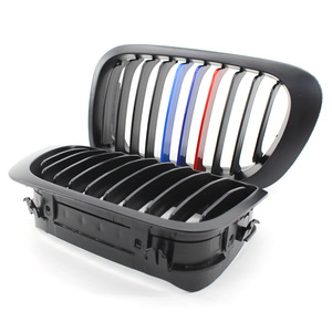 Calandre avant style M noire mate pour BMW Série 3 E46, en plastique ABS, pièce de rechange pour mise à niveau, numéro de pièce A-E46-2LK-YM - Product Image 1