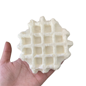 Modelo de Comida de Simulación con Textura Suave y Húmeda, Waffle Belga de Color Blanco, Sabor Original a Chocolate, Set para Fiestas y Bodas - Product Image 1
