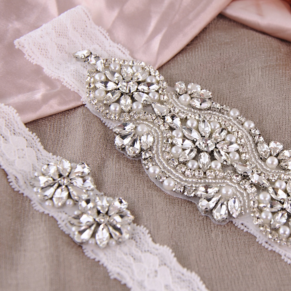 Оптовая продажа роскошного праздничного декора 2 вида цветов Фламинго кукла свадебное украшение