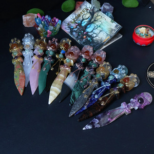 Dague magique en cristal naturel, baguette magique sculptée à la main, fournitures de sorcellerie en cristal - Product Image 4