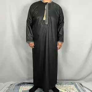 Herren-Designer Jubbah Thobe Dishdasha Herren Afrika Dubai Omani arabische glänzende Seide Dubai Jubah Herren-Thobe aus Dubai