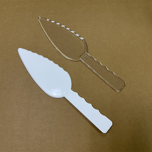 GP152 Coltello Creativo in Plastica per Torte, Spatola Antiaderente per Dessert, Utensile da Forno per Compleanni, Matrimoni, Feste - Product Image 5