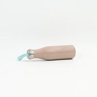 Bouteille en acier inoxydable pour jus et lait avec bouchon à vis 450 ml, personnalisable, avec couvercle à sangle en silicone, en gros