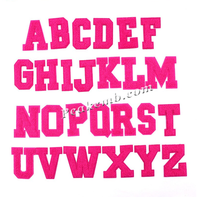 Écussons personnalisés de lettres brodées en 3D de l'alphabet taille personnalisée logo couleur lettre en chenille patchs de broderie à repasser pour chapeaux