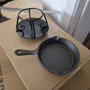 Cast Iron Frying Pot With Iron Frame Wax Candle Melter Set Cast Iron Skillet <strong>Pan</strong> and Tealight Trivet Warmer - Product Image 6