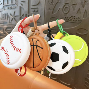 Portefeuille de rangement multi-usages en silicone exclusif pour les fans de football, basketball et baseball - Product Image 3