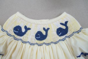 Vestido de Niña con Bordado a Mano, Color Crema Amarillo, con Bordado de Ballena Azul, Mangas con Volantes y Ribete de Picot, Ropa de Playa para Niñas Pequeñas, Verano, Vacaciones - Product Image 3