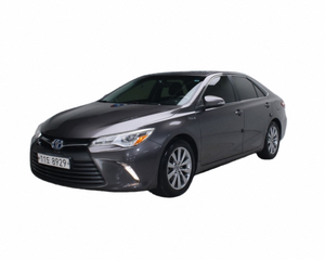 Toyota Camry hybride 2015, essence et électrique, économe en carburant, berline fiable, qualité japonaise, écologique, prête à l'exportation - Product Image 1