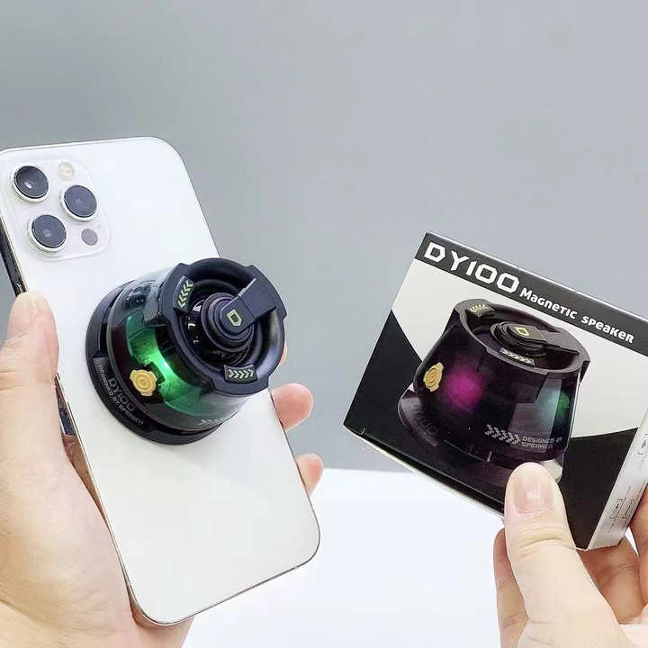 Nuevo mini altavoz magnético portátil para exteriores, mini altavoz inalámbrico con graves Bluetooth RGB DY100