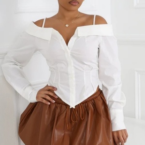 Fabricants de vêtements – Nouveauté mode printemps-automne – Blouse décontractée blanche à manches longues et épaules dénudées avec boutons pour femme - Product Image 1