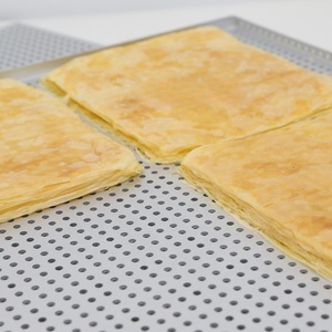 Lot de 2 moules à pâtisserie en métal antiadhésifs pour feuilletés, plateaux de cuisson perforés pour mille-feuille, ustensiles de cuisine pour desserts - Product Image 3
