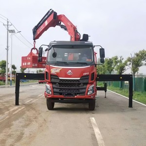 Camion grue Dongfeng 4x2 certifié CE, camion de transport de 10 tonnes avec grue à flèche articulée pliable - Product Image 5