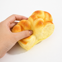 Jouet Squishy Muffin Myrtille à Remontée Lente, Matériau en Mousse Souple Texturée, Anti-Stress, Décoration de Bureau, Cadeau