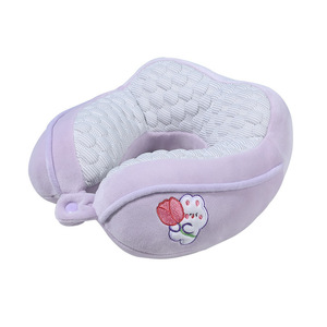 Oreiller de voyage en forme de U pour enfants, violet, doux, soutien du cou, 28x24x10cm, oreiller d'avion portable pour enfant - Product Image 1