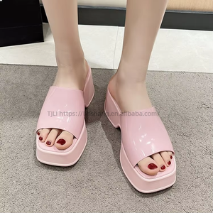 Sandales décontractées pour femmes, nouvelles pantoufles d'été à semelle épaisse - Product Image 3