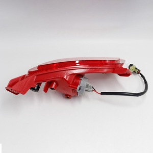 Feu antibrouillard arrière gauche Hyundai Veloster 924052V000 18 Watts Pièce de rechange - Product Image 1