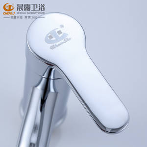 Grifo de lavabo de un solo orificio de acero inoxidable, moderno, de montaje en cubierta, con una sola manija, de curva baja, para agua fría y caliente. - Product Image 5