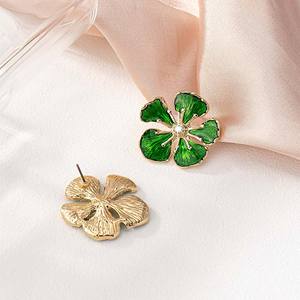 पुष्प तामचीनी मिट्टी के फूल फैशन अच्छे गहने सोने की प्लेटेड ट्रेंडी कोरियन इयररिंग सुरुचिपूर्ण महिला फैशन एक्सेसरीज़ - Product Image 4