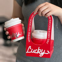 Gobelets à café jetables tendance avec couvercles, emballage commercial à emporter, gobelets en papier imprimés avec estampage à chaud et finition haut de gamme
