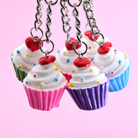Porte-clés Cupcake Porte-clés Dessert Forme de Cœur PVC Dessin Animé Porte-clés Nourriture Pendentif pour Femmes Filles Cadeau