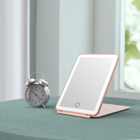 Miroir de maquillage de voyage rechargeable en gros avec 72 lumières LED miroir de beauté de coiffeuse de table pliable à écran tactile LED
