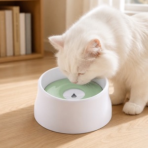 <span class=keywords><strong>Bebedero</strong></span> Flotante para Mascotas, Antiderrames, Evita que el Agua Salga de la Boca, para Perros y Gatos - Product Image 3