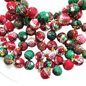 <span class=keywords><strong>Boule</strong></span> de Noël recouverte de <span class=keywords><strong>tissu</strong></span> <span class=keywords><strong>en</strong></span> alliage, 15mm, 100 pièces/sac, boucles d'oreilles, accessoires, décorations de vacances - Product Image 6
