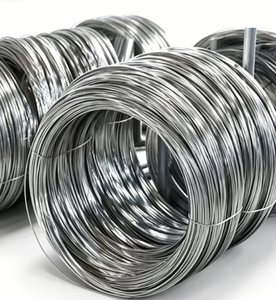 Fil en acier inoxydable de 0,7 à 1,8 mm, bobine, finition 2B, norme AiSi, traité par soudage pour la transformation et la fabrication industrielles - Product Image 1