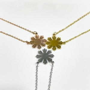 Minimalistische Philippinen-Sonnenanhänger-Halskette Sonnenblumen-Schmuck <span class=keywords><strong>Pinoy</strong></span> Ako Halskette Edelstahl 18k Vergoldet - Product Image 1